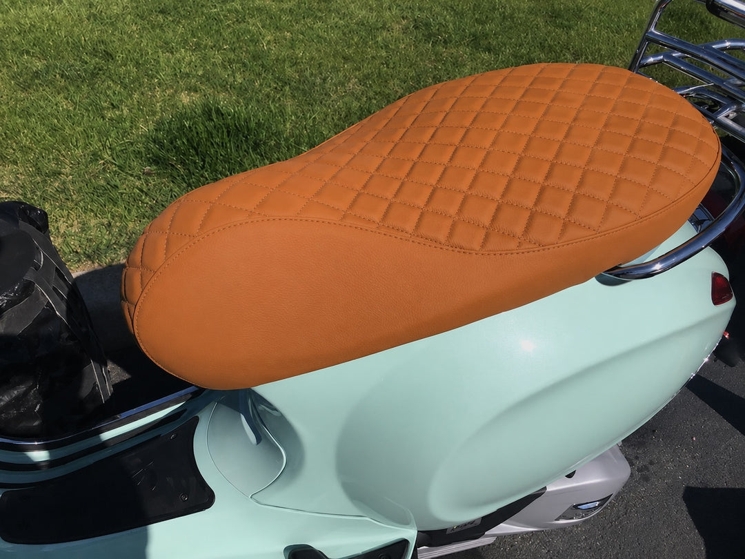 Vespa Sprint / Primavera Calabaza Diamond Seat Cover